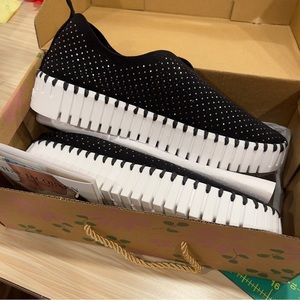 Ilse Jacobsen tulip, platform sneaker. Never worn.